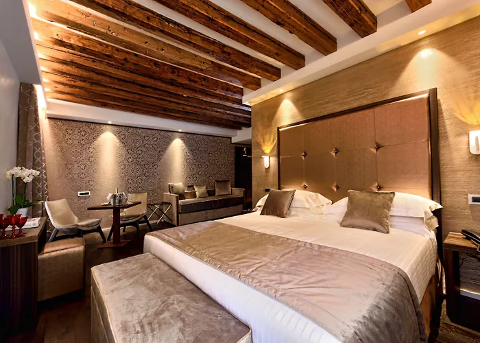 Rosa SalvaHotel Venise